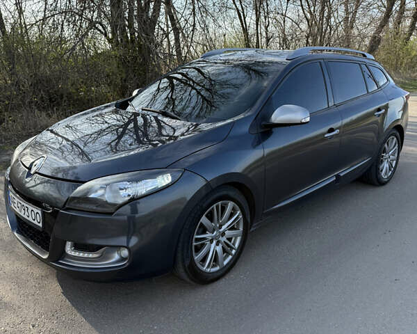 Сірий Рено Меган, об'ємом двигуна 1.5 л та пробігом 304 тис. км за 8000 $, фото 17 на Automoto.ua