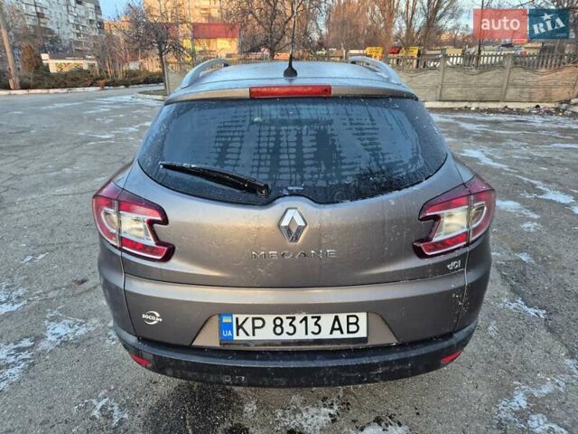 Сірий Рено Меган, об'ємом двигуна 1.46 л та пробігом 217 тис. км за 6099 $, фото 9 на Automoto.ua