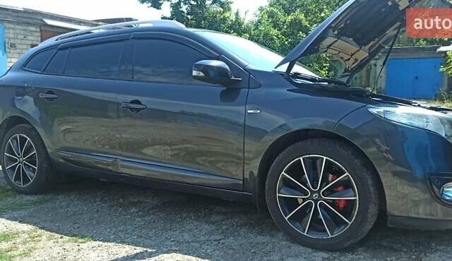 Сірий Рено Меган, об'ємом двигуна 1.46 л та пробігом 325 тис. км за 8700 $, фото 107 на Automoto.ua