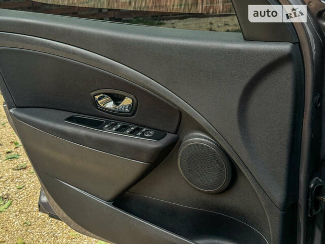 Серый Рено Меган, объемом двигателя 1.5 л и пробегом 190 тыс. км за 8450 $, фото 44 на Automoto.ua