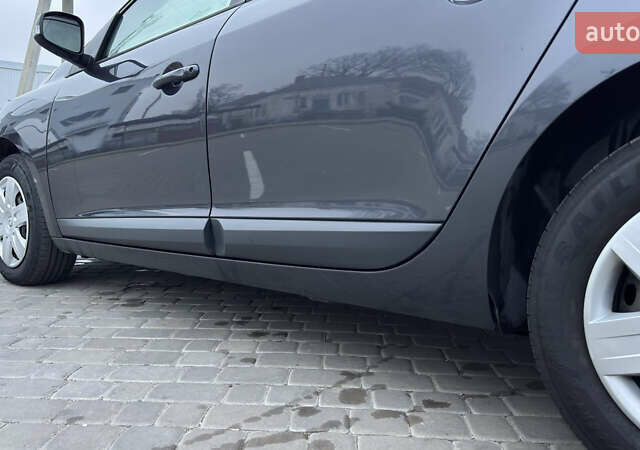 Серый Рено Меган, объемом двигателя 1.46 л и пробегом 183 тыс. км за 8100 $, фото 46 на Automoto.ua