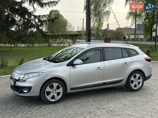 Сірий Рено Меган, об'ємом двигуна 1.5 л та пробігом 260 тис. км за 7700 $, фото 6 на Automoto.ua