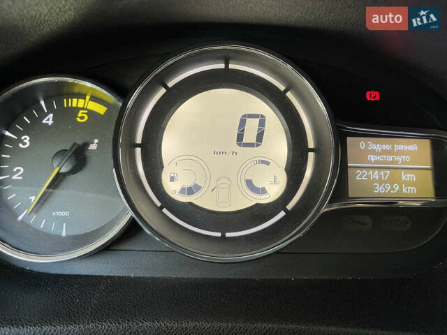 Сірий Рено Меган, об'ємом двигуна 1.5 л та пробігом 222 тис. км за 8600 $, фото 9 на Automoto.ua