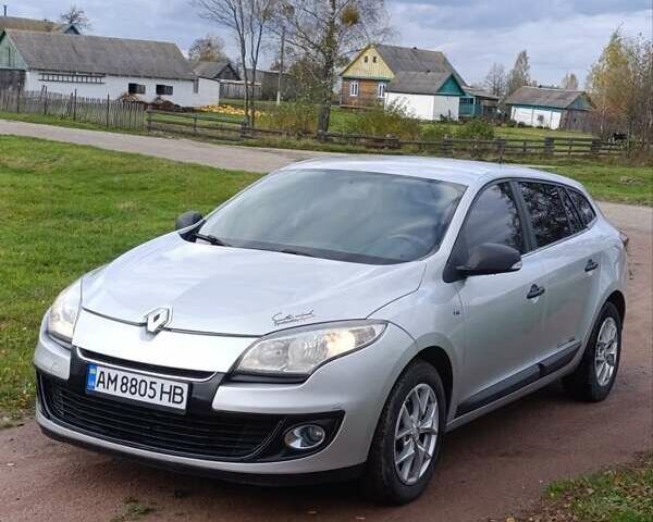 Серый Рено Меган, объемом двигателя 1.46 л и пробегом 270 тыс. км за 6600 $, фото 3 на Automoto.ua