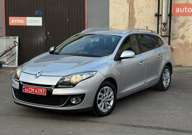 Серый Рено Меган, объемом двигателя 1.5 л и пробегом 215 тыс. км за 7600 $, фото 4 на Automoto.ua