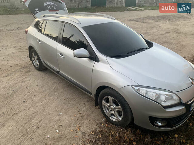 Серый Рено Меган, объемом двигателя 1.46 л и пробегом 317 тыс. км за 7200 $, фото 1 на Automoto.ua