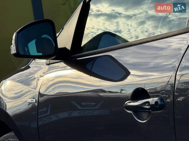 Серый Рено Меган, объемом двигателя 1.5 л и пробегом 235 тыс. км за 8500 $, фото 16 на Automoto.ua