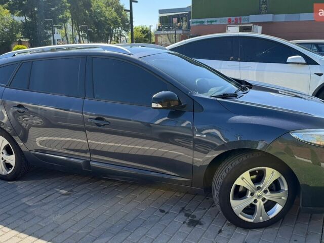 Сірий Рено Меган, об'ємом двигуна 1.46 л та пробігом 350 тис. км за 8600 $, фото 5 на Automoto.ua