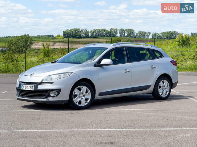 Серый Рено Меган, объемом двигателя 1.46 л и пробегом 262 тыс. км за 6400 $, фото 4 на Automoto.ua