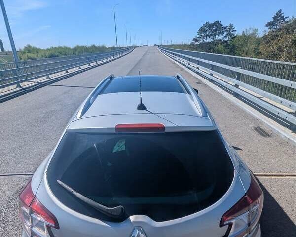 Серый Рено Меган, объемом двигателя 1.46 л и пробегом 283 тыс. км за 8000 $, фото 1 на Automoto.ua