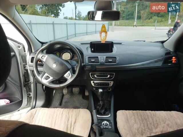 Серый Рено Меган, объемом двигателя 1.5 л и пробегом 280 тыс. км за 7200 $, фото 38 на Automoto.ua