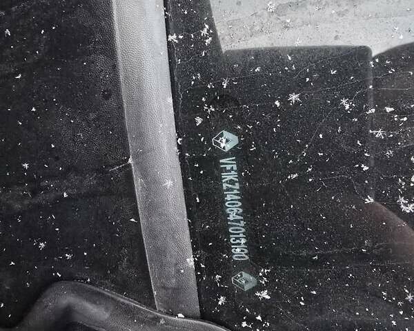 Сірий Рено Меган, об'ємом двигуна 1.5 л та пробігом 247 тис. км за 9000 $, фото 11 на Automoto.ua