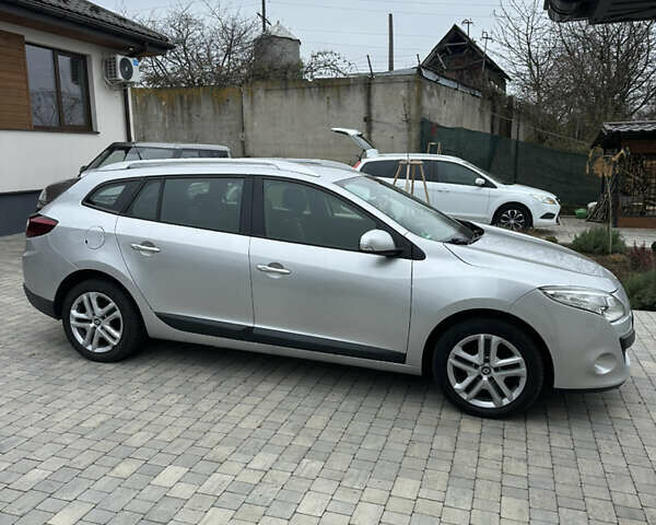 Сірий Рено Меган, об'ємом двигуна 1.46 л та пробігом 195 тис. км за 8500 $, фото 9 на Automoto.ua