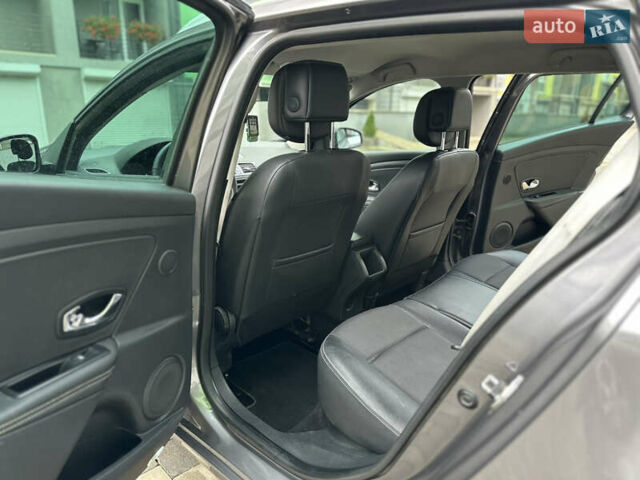 Серый Рено Меган, объемом двигателя 1.46 л и пробегом 292 тыс. км за 7800 $, фото 20 на Automoto.ua