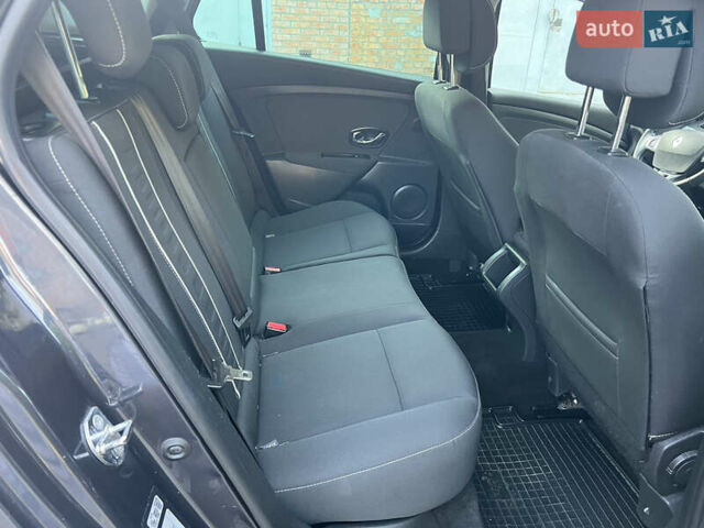 Серый Рено Меган, объемом двигателя 1.46 л и пробегом 213 тыс. км за 7999 $, фото 10 на Automoto.ua