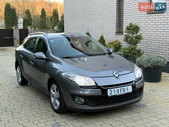 Серый Рено Меган, объемом двигателя 1.5 л и пробегом 270 тыс. км за 7950 $, фото 5 на Automoto.ua