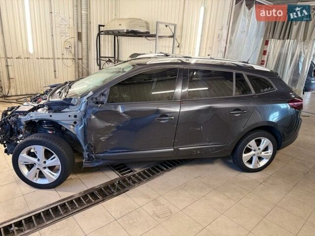 Серый Рено Меган, объемом двигателя 1.46 л и пробегом 230 тыс. км за 3500 $, фото 6 на Automoto.ua