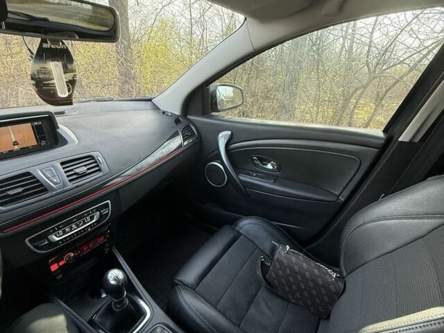 Сірий Рено Меган, об'ємом двигуна 1.5 л та пробігом 320 тис. км за 6800 $, фото 6 на Automoto.ua