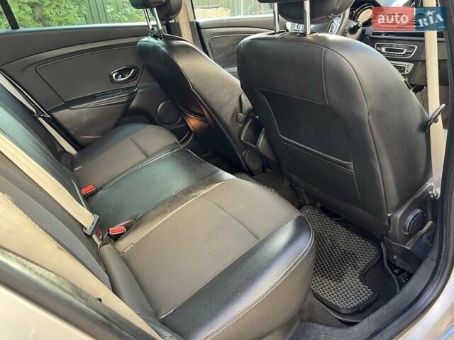 Сірий Рено Меган, об'ємом двигуна 1.6 л та пробігом 266 тис. км за 6300 $, фото 22 на Automoto.ua