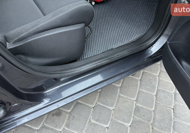 Серый Рено Меган, объемом двигателя 1.46 л и пробегом 183 тыс. км за 8450 $, фото 95 на Automoto.ua