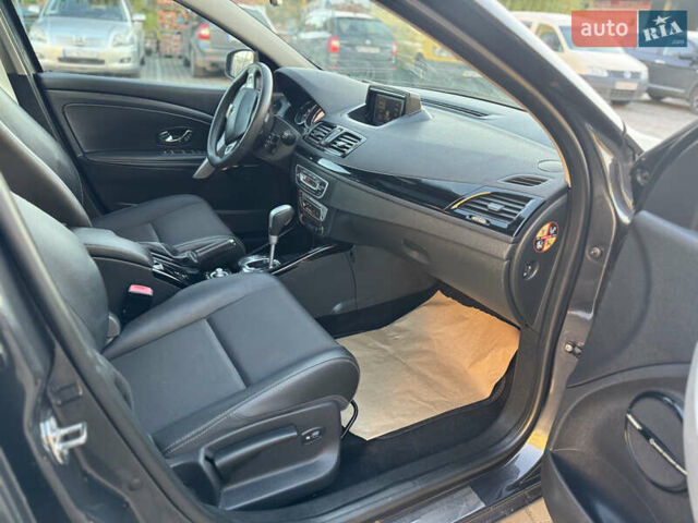 Серый Рено Меган, объемом двигателя 1.5 л и пробегом 211 тыс. км за 8800 $, фото 6 на Automoto.ua