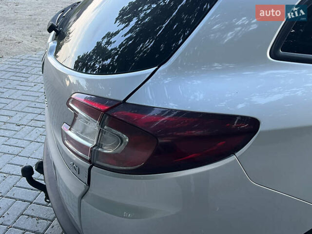 Серый Рено Меган, объемом двигателя 1.5 л и пробегом 263 тыс. км за 6500 $, фото 2 на Automoto.ua