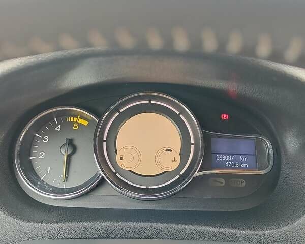 Серый Рено Меган, объемом двигателя 1.5 л и пробегом 263 тыс. км за 8600 $, фото 16 на Automoto.ua