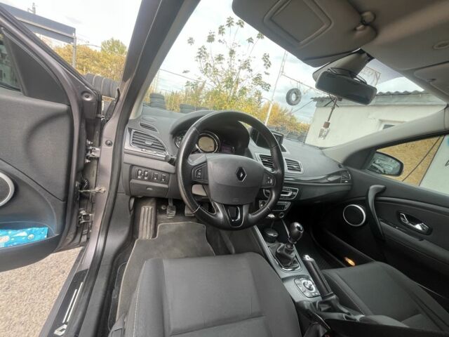 Серый Рено Меган, объемом двигателя 1.5 л и пробегом 316 тыс. км за 6800 $, фото 6 на Automoto.ua