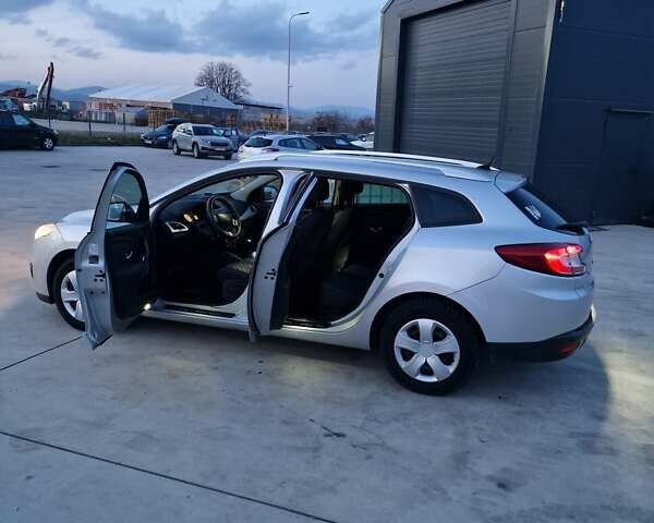 Серый Рено Меган, объемом двигателя 1.46 л и пробегом 292 тыс. км за 6500 $, фото 23 на Automoto.ua