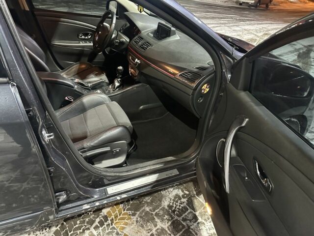 Серый Рено Меган, объемом двигателя 1.6 л и пробегом 240 тыс. км за 9600 $, фото 9 на Automoto.ua