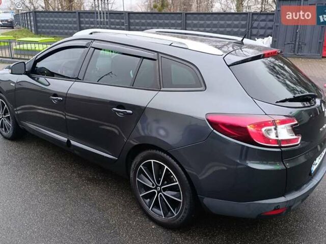 Серый Рено Меган, объемом двигателя 1.46 л и пробегом 237 тыс. км за 8200 $, фото 2 на Automoto.ua