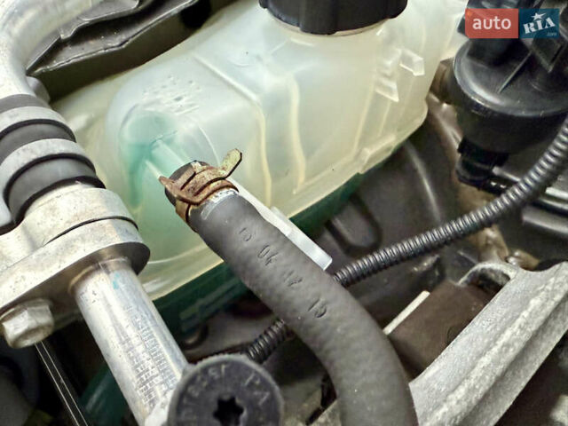 Серый Рено Меган, объемом двигателя 1.6 л и пробегом 176 тыс. км за 9200 $, фото 17 на Automoto.ua