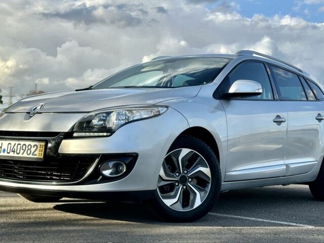 Серый Рено Меган, объемом двигателя 1.6 л и пробегом 277 тыс. км за 7000 $, фото 3 на Automoto.ua