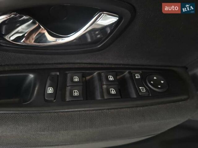 Рено Меган 2012 у Миколаєві на Automoto.ua Сірий Рено Меган, об'ємом двигуна 1.46 л та пробігом 323 тис. км за 7599 $, фото 21 на Automoto.ua