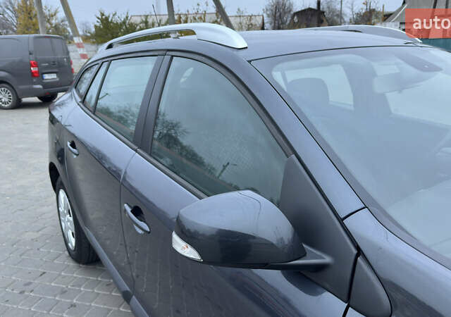 Серый Рено Меган, объемом двигателя 1.46 л и пробегом 183 тыс. км за 8450 $, фото 23 на Automoto.ua