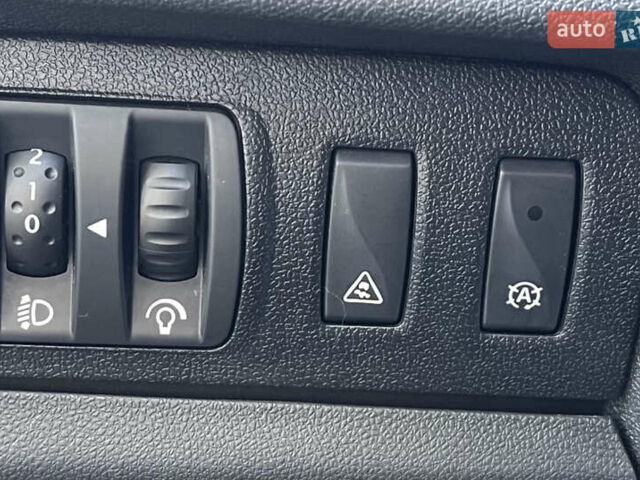 Сірий Рено Меган, об'ємом двигуна 1.46 л та пробігом 177 тис. км за 8800 $, фото 15 на Automoto.ua