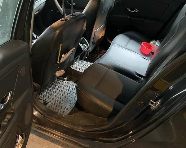 Серый Рено Меган, объемом двигателя 1.5 л и пробегом 237 тыс. км за 7500 $, фото 8 на Automoto.ua