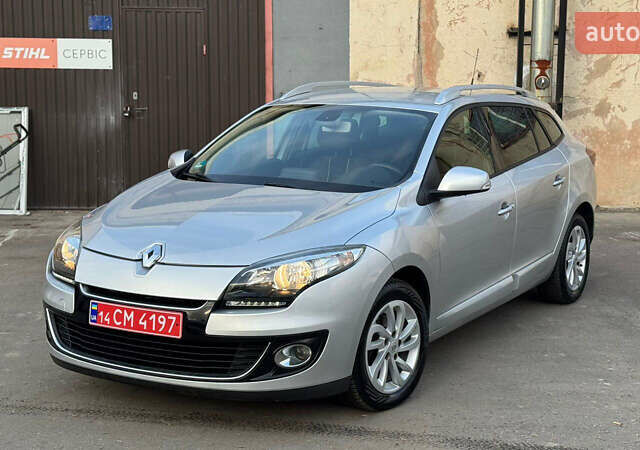 Серый Рено Меган, объемом двигателя 1.5 л и пробегом 215 тыс. км за 7600 $, фото 2 на Automoto.ua
