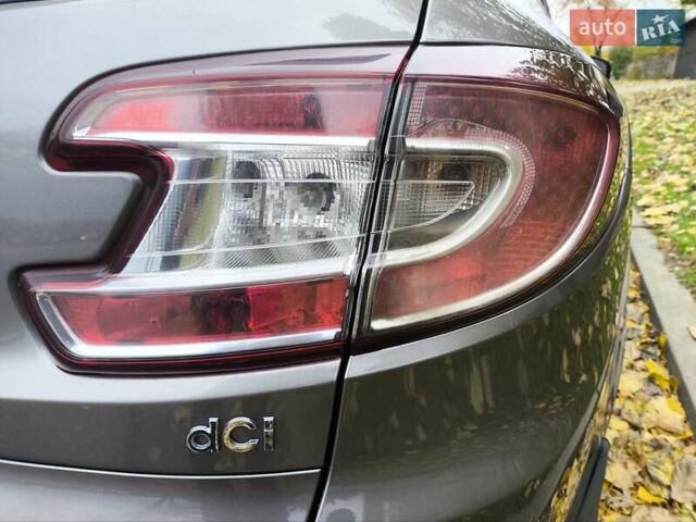 Серый Рено Меган, объемом двигателя 1.5 л и пробегом 290 тыс. км за 8400 $, фото 4 на Automoto.ua
