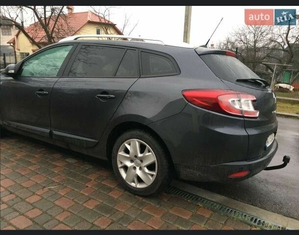 Серый Рено Меган, объемом двигателя 1.5 л и пробегом 227 тыс. км за 7300 $, фото 3 на Automoto.ua