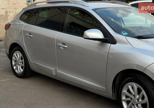 Серый Рено Меган, объемом двигателя 1.5 л и пробегом 215 тыс. км за 7600 $, фото 20 на Automoto.ua