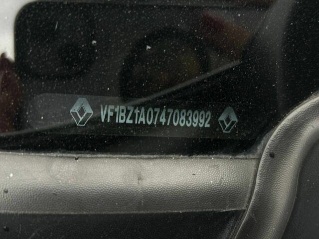 Серый Рено Меган, объемом двигателя 1.5 л и пробегом 289 тыс. км за 7500 $, фото 21 на Automoto.ua