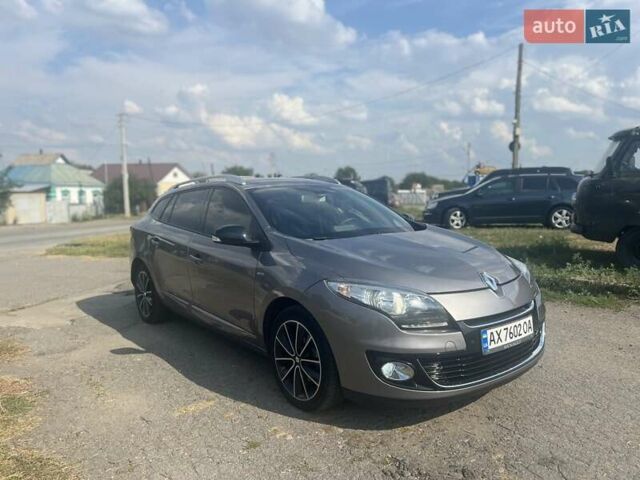 Сірий Рено Меган, об'ємом двигуна 1.5 л та пробігом 269 тис. км за 8800 $, фото 4 на Automoto.ua
