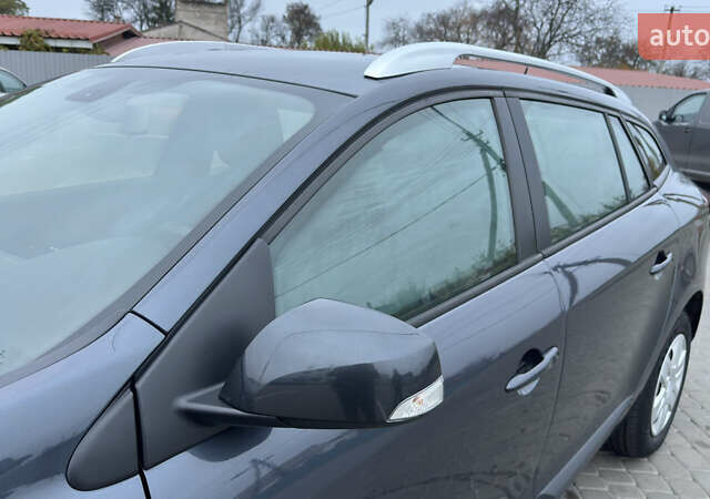 Серый Рено Меган, объемом двигателя 1.46 л и пробегом 183 тыс. км за 8100 $, фото 48 на Automoto.ua