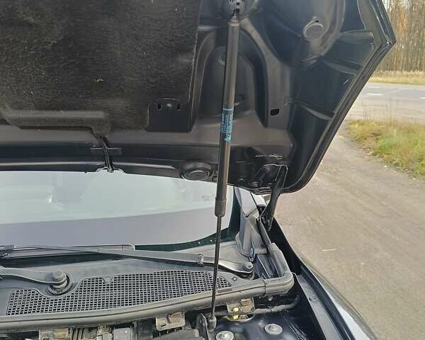 Серый Рено Меган, объемом двигателя 1.5 л и пробегом 263 тыс. км за 8600 $, фото 26 на Automoto.ua