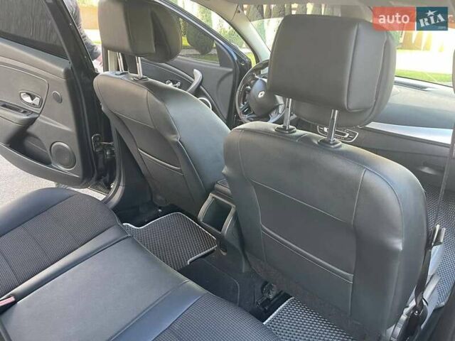 Серый Рено Меган, объемом двигателя 1.46 л и пробегом 217 тыс. км за 8900 $, фото 22 на Automoto.ua