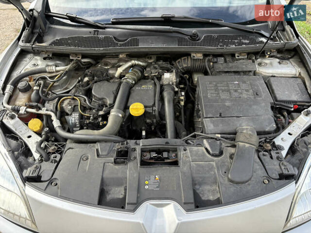 Серый Рено Меган, объемом двигателя 1.46 л и пробегом 298 тыс. км за 7500 $, фото 29 на Automoto.ua