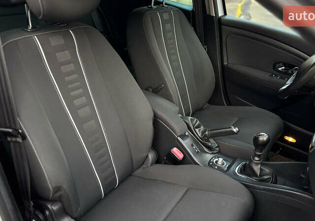 Серый Рено Меган, объемом двигателя 1.5 л и пробегом 215 тыс. км за 7600 $, фото 36 на Automoto.ua