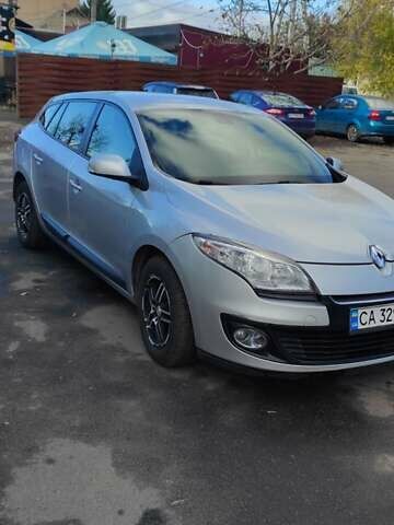 Серый Рено Меган, объемом двигателя 1.5 л и пробегом 246 тыс. км за 7800 $, фото 10 на Automoto.ua