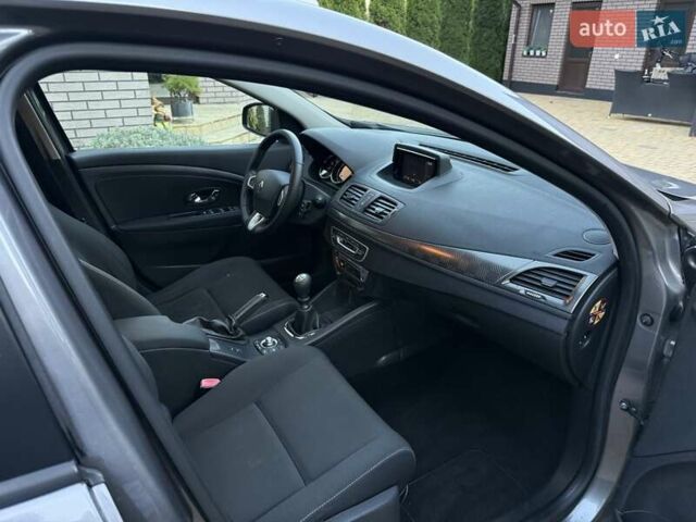 Серый Рено Меган, объемом двигателя 1.5 л и пробегом 270 тыс. км за 7950 $, фото 42 на Automoto.ua